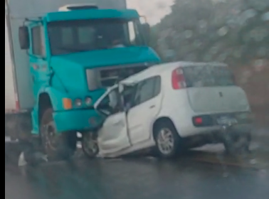 MT Quatro pessoas morrem em acidente entre caminhão e carro na BR 163