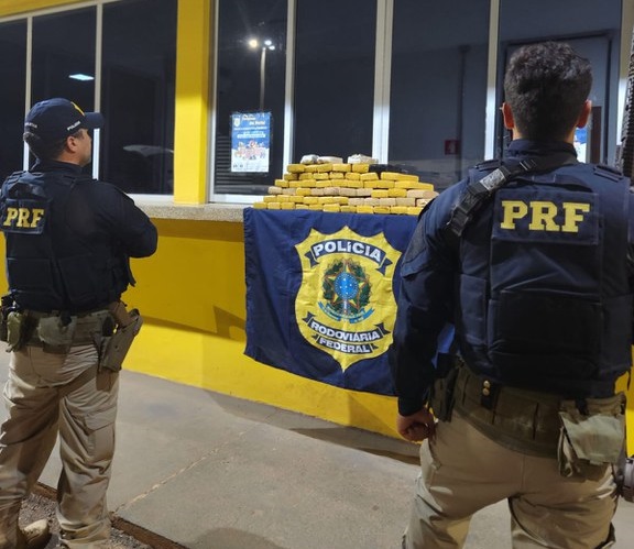 Sorriso Prf Apreende 50kg De Maconha Em Carro Após Bandido Tentar