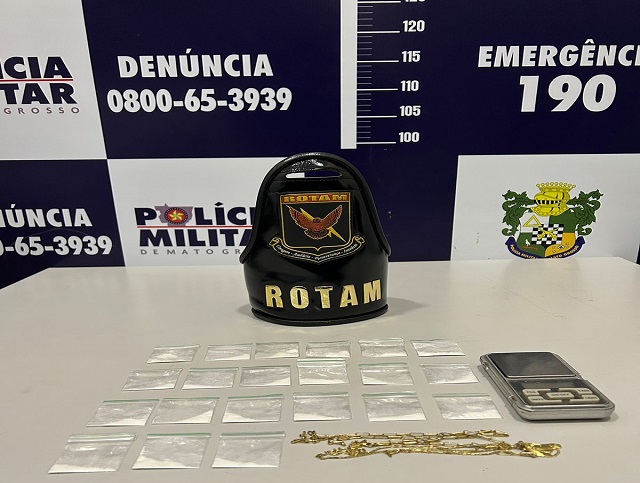 Sorriso: Jovem tenta se desfazer de droga ao ver viatura da ROTAM e acaba preso no Vila Bela