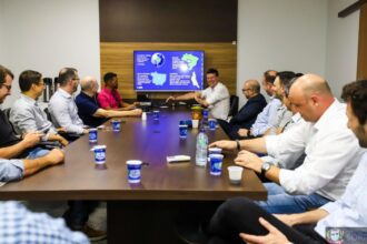 Sorriso em Números é apresentado para comitiva de empresários sulistas Sorriso em Números é apresentado para comitiva de empresários sulistas