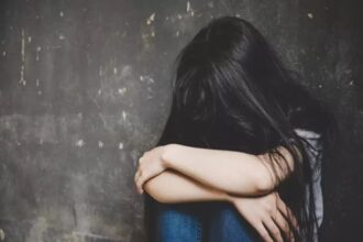 Nova Mutum: Professor de Matemática é condenado por importunação sexual; “passou a mão no ombro e desceu até o seio da aluna”