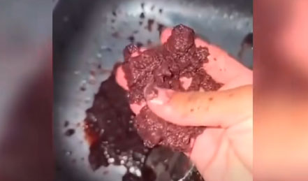 Sorriso: Mulher compra açaí e quando abre pacote estava cheio de papel higiênico