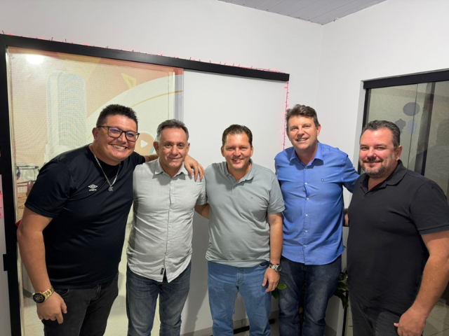 Nilson Leitão e Ari Lafin visitam a BOA FM, em Boa Esperança do Norte, e falam sobre pré-candidaturas de Nilson a Deputado Federal e de Ari a Deputado Estadual; Prefeito Calebe fala da importância das parceiras
