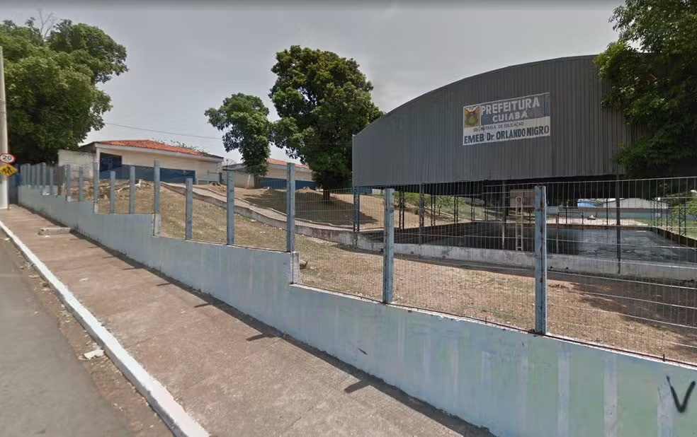 MT: Menino, de 9 anos, é estruprado por cinco colegas dentro de banheiro de escola