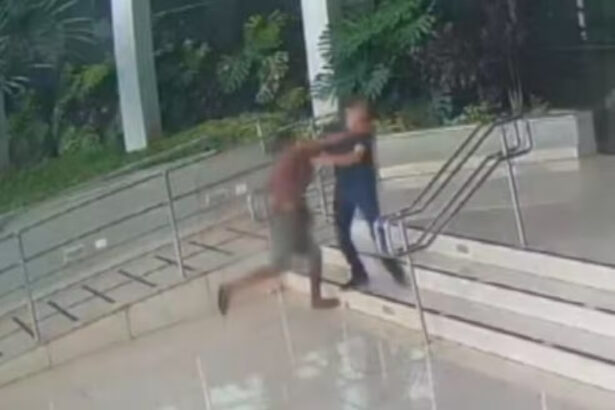 Homem espera dois anos por transplante de córnea, consegue cirurgia, leva soco no olho e fica cego novamente