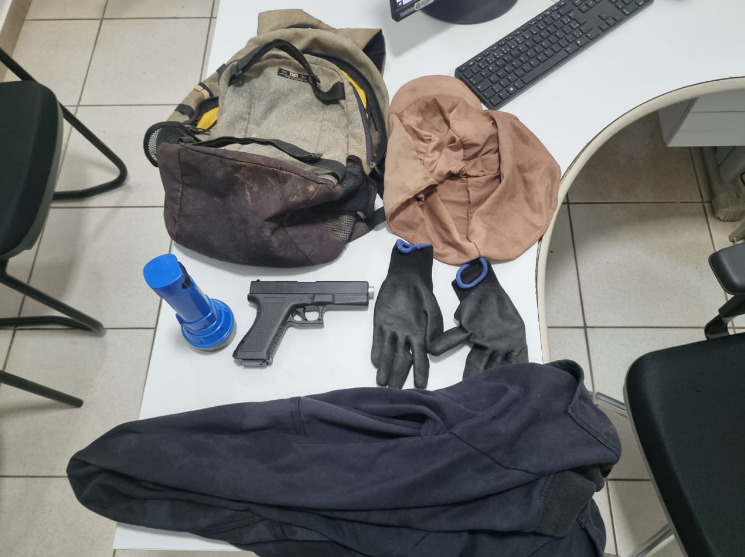 Sorriso: Ladrão invade mercado, no Rota do Sol, e sai correndo com cofre pelo meio da rua; PM recuperou itens levados