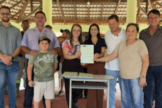 Boa Esperança do Norte: Prefeitura realiza entrega de títulos de regularização fundiária a 60 famílias no distrito de Água Limpa