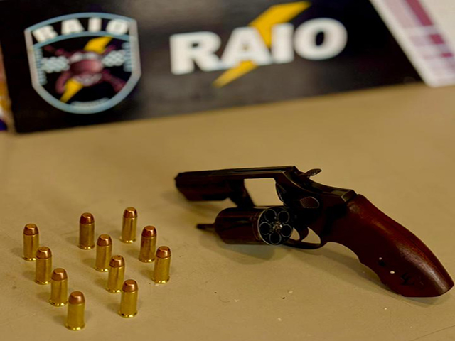 Sorriso: Homem é preso após efetuar disparos de revólver e fugir em Corolla