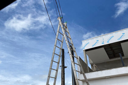 Sorriso: Trabalhador fica ferido após cair de escada durante serviço