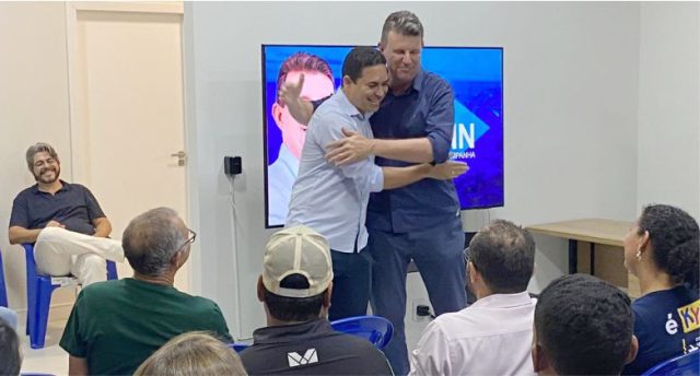 Sorriso: Ari Lafin reúne apoiadores, recebe declarações de apoio e reforça pré-candidatura para deputado estadual