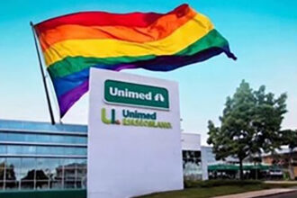 Justiça obriga Unimed a autorizar exame de próstata a mulher trans